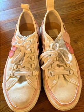 Dolce Vita “Robbin” Flower Appliques Pink Multi Canvas Platform Sneakers, Size 8